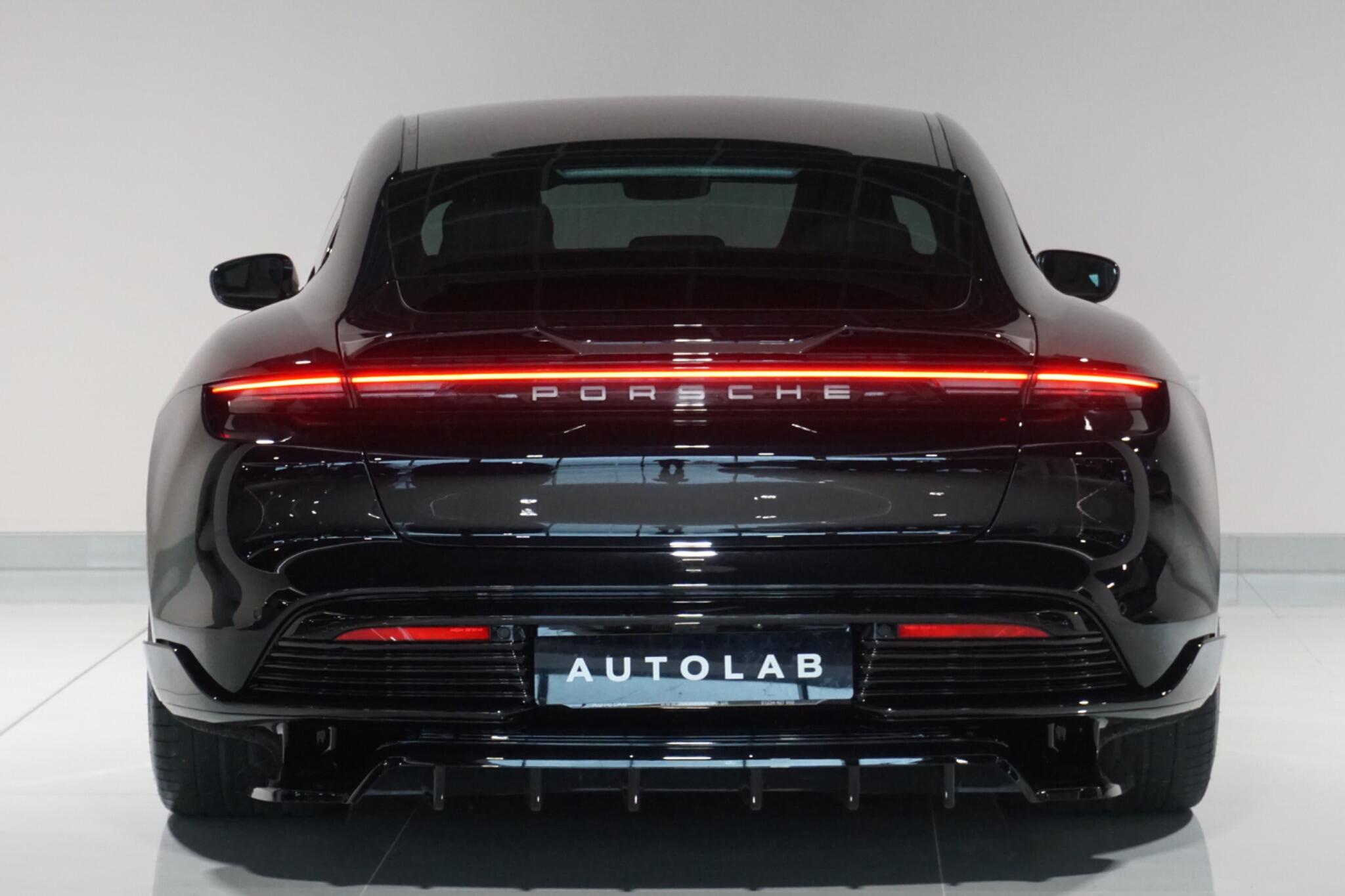 Porsche Taycan Performance Plus 93.4kWh Turbo Saloon 4dr Electric Auto 4WD (680 ps)